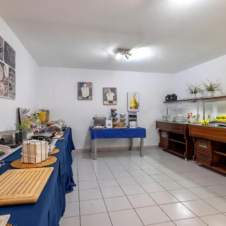 Whala!tenerife Апарт-отель Плая-де-лас-Америкас